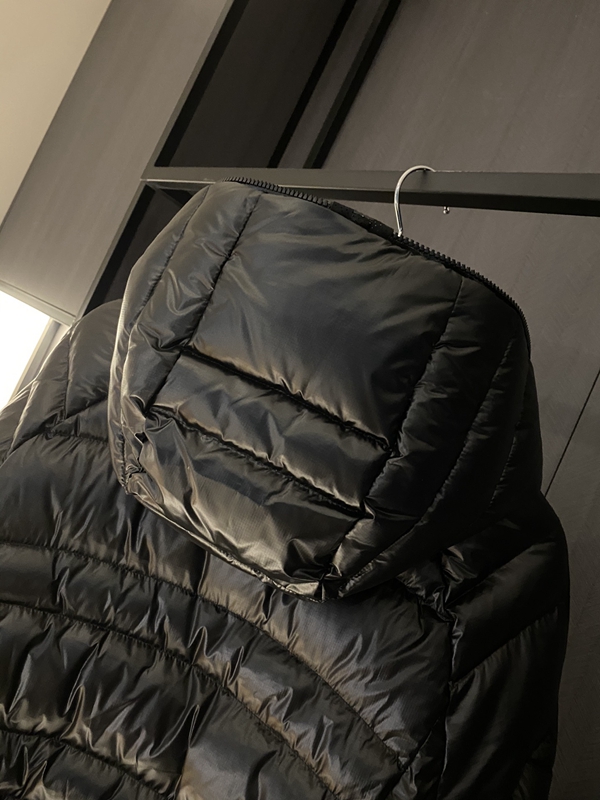 ハイクオリティダウンジャケット全体デザイン